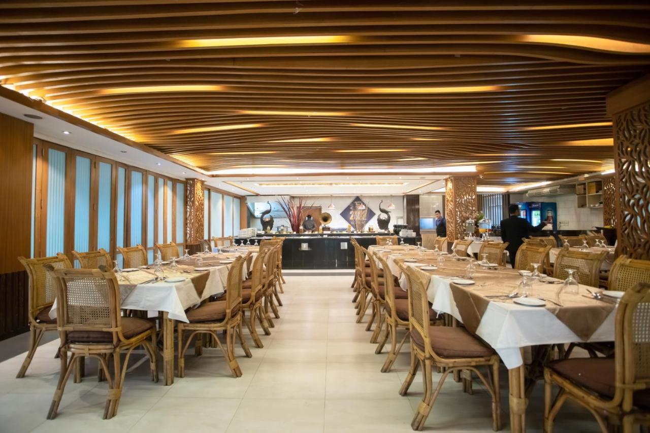 Jatra Hotel Grand Royal Dhaka Exteriör bild
