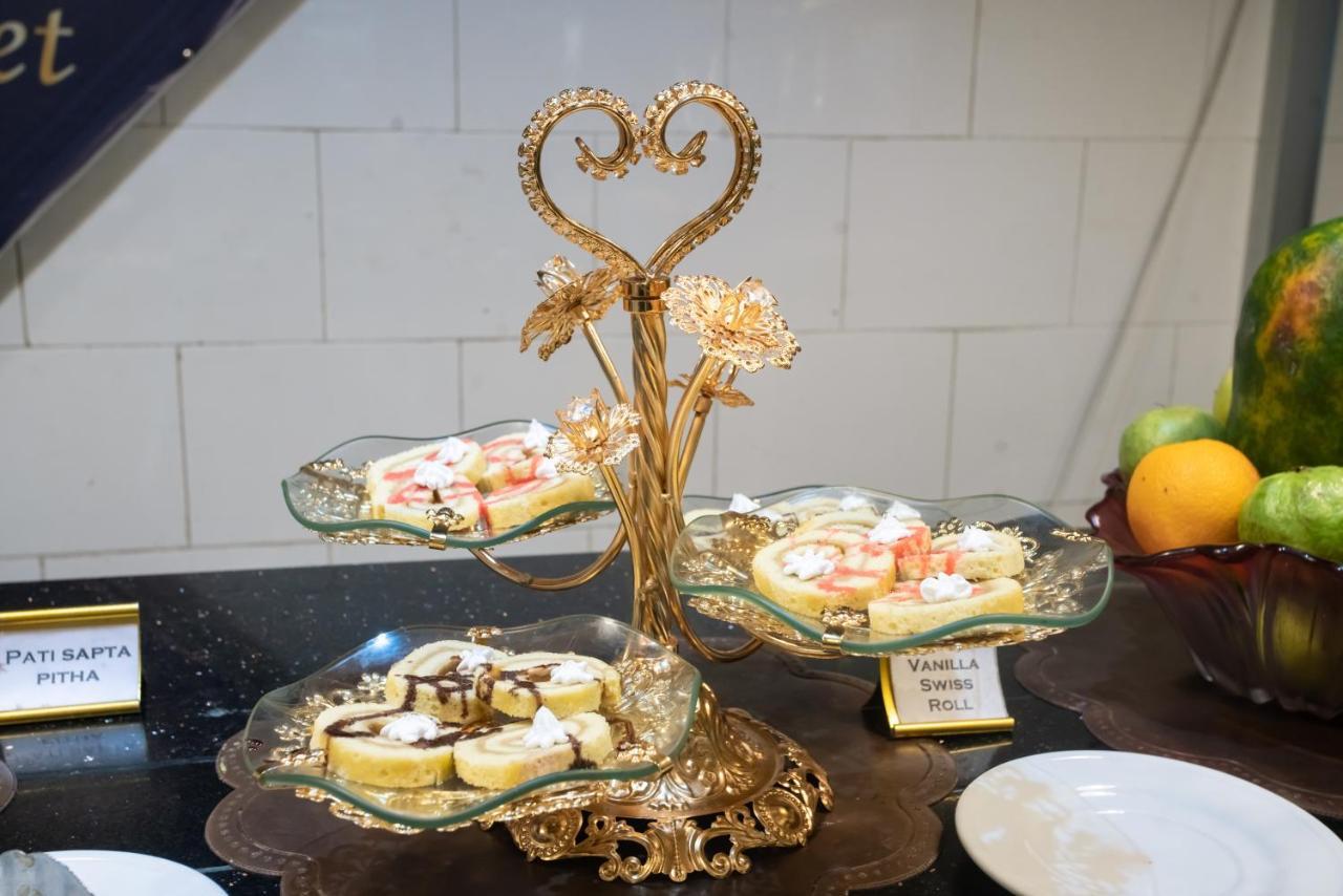 Jatra Hotel Grand Royal Dhaka Exteriör bild